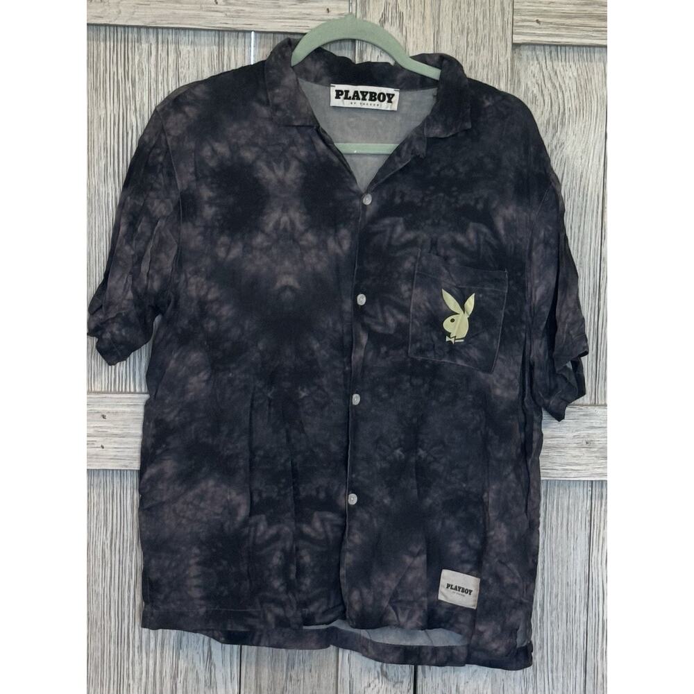 PLAYBOY by PACSUN Men’s Gray Tie Dye Button Down Shirt Size S Graphic